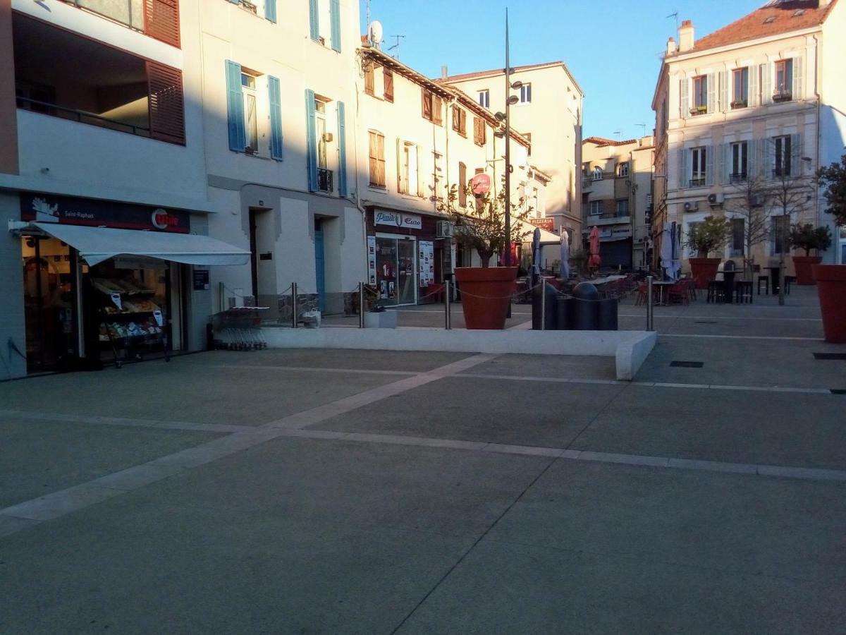 Ferienwohnung Lou Pescadou Saint-Raphaël Exterior foto